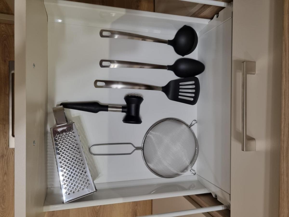 Apartament Sloneczny -Sciegiennego Kielce Esterno foto